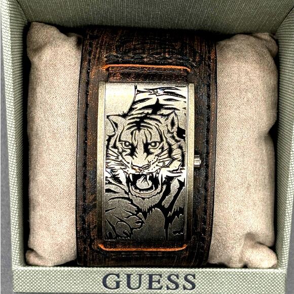 Vintage GUESS G55342L Armored Tiger Leather Cuff Flip Cover Y2K Watch main image 4